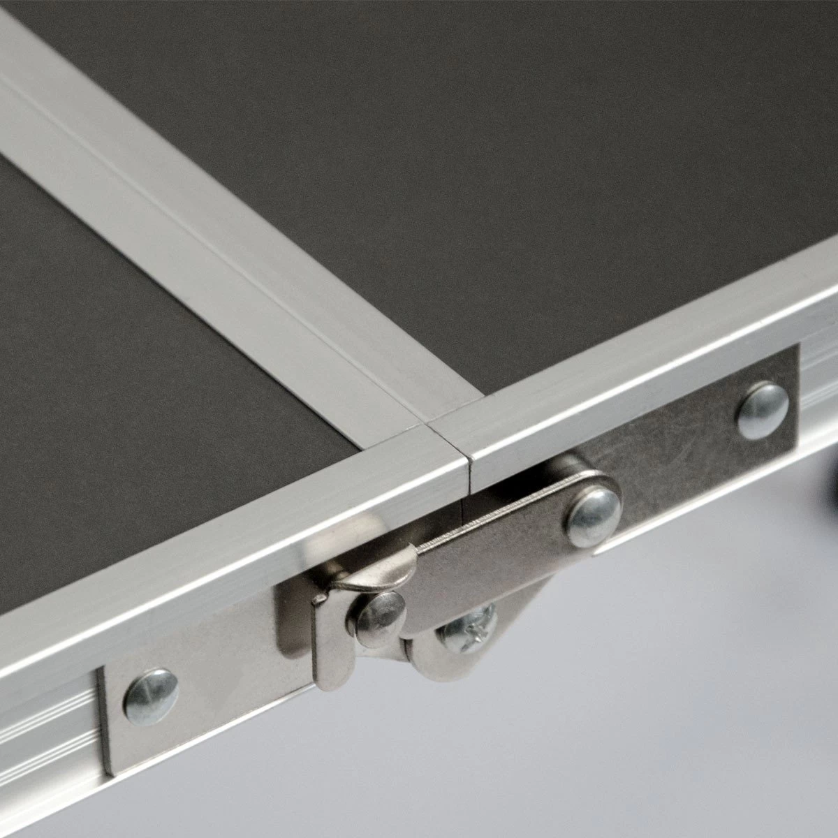 Aluminium Kampeertafel 120x60cm - Campingtafel Inklapbaar - 3-voudig Verstelbare Vouwtafel Antraciet 5 Aluminium Kampeertafel 120x60cm - Campingtafel Inklapbaar - 3-voudig Verstelbare Vouwtafel Antraciet - Afbeelding 5
