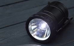 LED Camping Lamp 2 In 1 Hoge Kwaliteit - Zaklamp En Campinglamp - Inclusief AA Batterijen -Campingwinkel 1200x752 9
