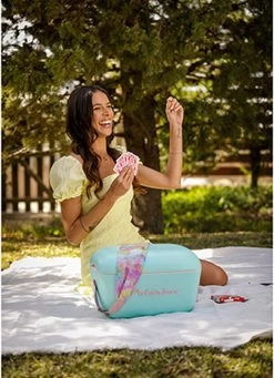 Merkloos Polarbox - Koelbox - Met Schouderband - Pastelgroen - 12 Liter - 40x26x(H)23cm 9 Merkloos Polarbox - Koelbox - Met Schouderband - Pastelgroen - 12 Liter - 40x26x(H)23cm -Campingwinkel 870x1200 2