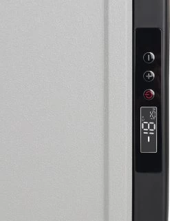 Campart Koelbox XXL CB-8695 – Koelen En Vriezen – LED Display Met Digitale Temperatuurweergave - Coolbox 230V En 12V - 35 Liter - Zwart 11 Campart Koelbox XXL CB-8695 – Koelen En Vriezen – LED Display Met Digitale Temperatuurweergave - Coolbox 230V En 12V - 35 Liter - Zwart -Campingwinkel 923x1200 1